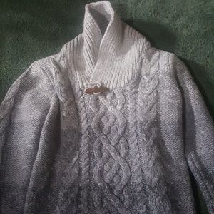 Boy sweater size 4T
